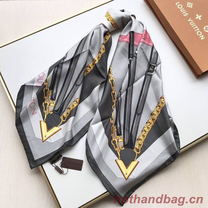 Louis Vuitton Scarf LVS00158